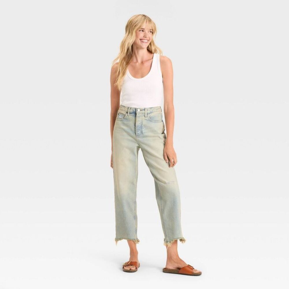 Universal Thread - Women's High-Rise Straight Ankle Jeans - Universal Light Wash - Picture 3 of 4